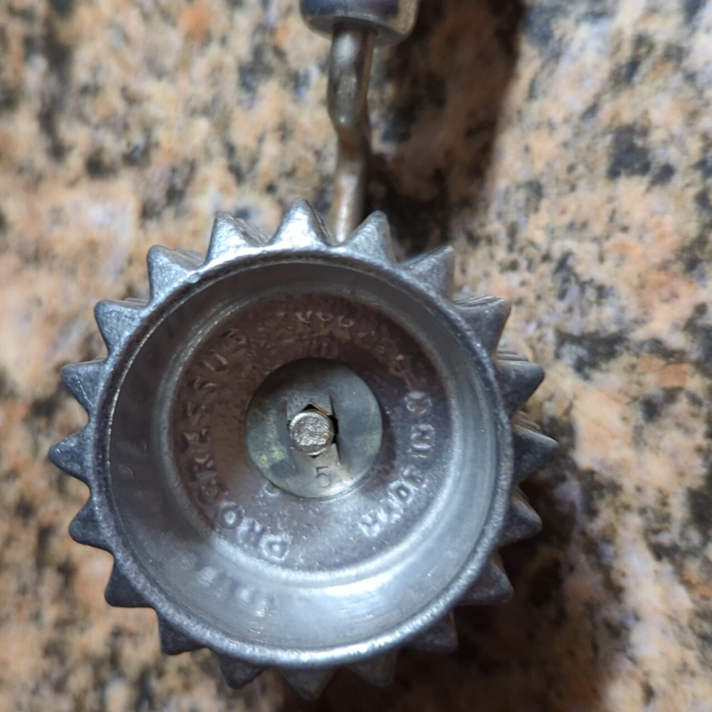 Kitchen tool - Picture 2 of 2